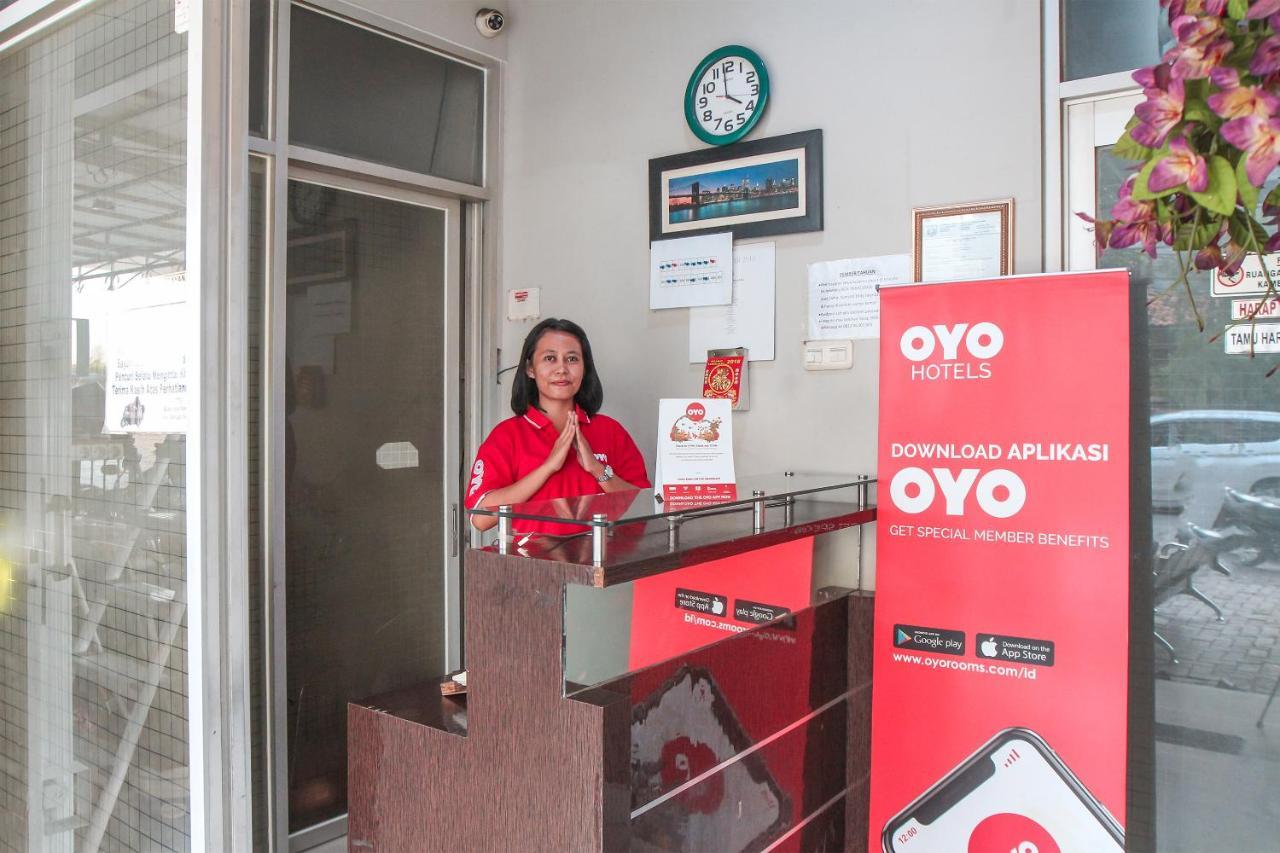 Oyo 383 Env Residence Джакарта Екстер'єр фото