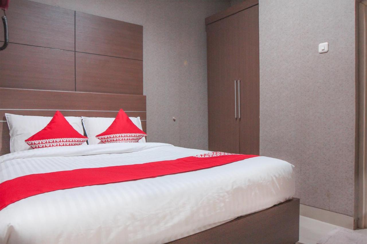 Oyo 383 Env Residence Джакарта Екстер'єр фото